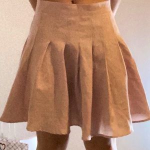 Pink shimmery pleated skirt